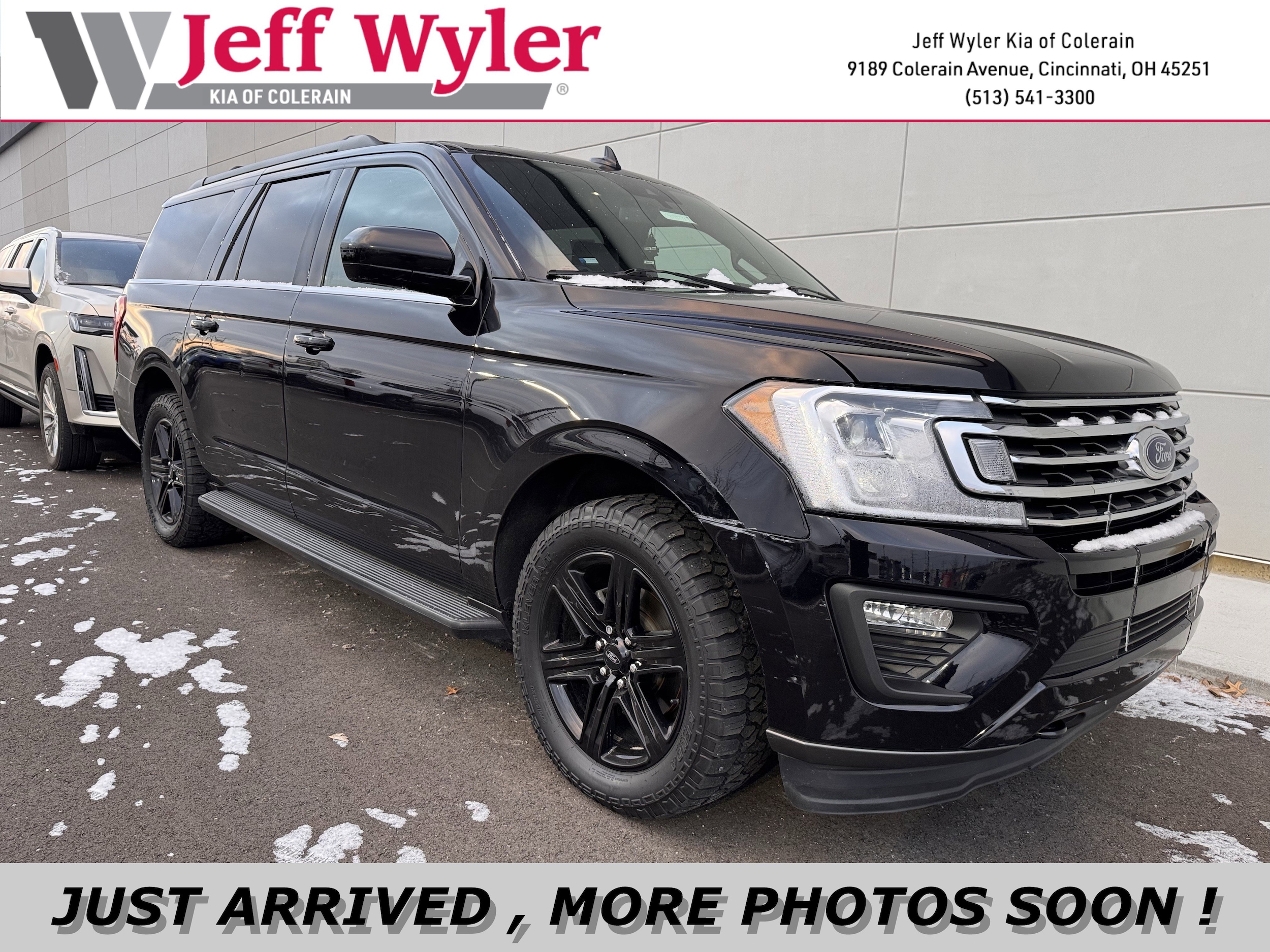 2020 Ford Expedition XLT's photo