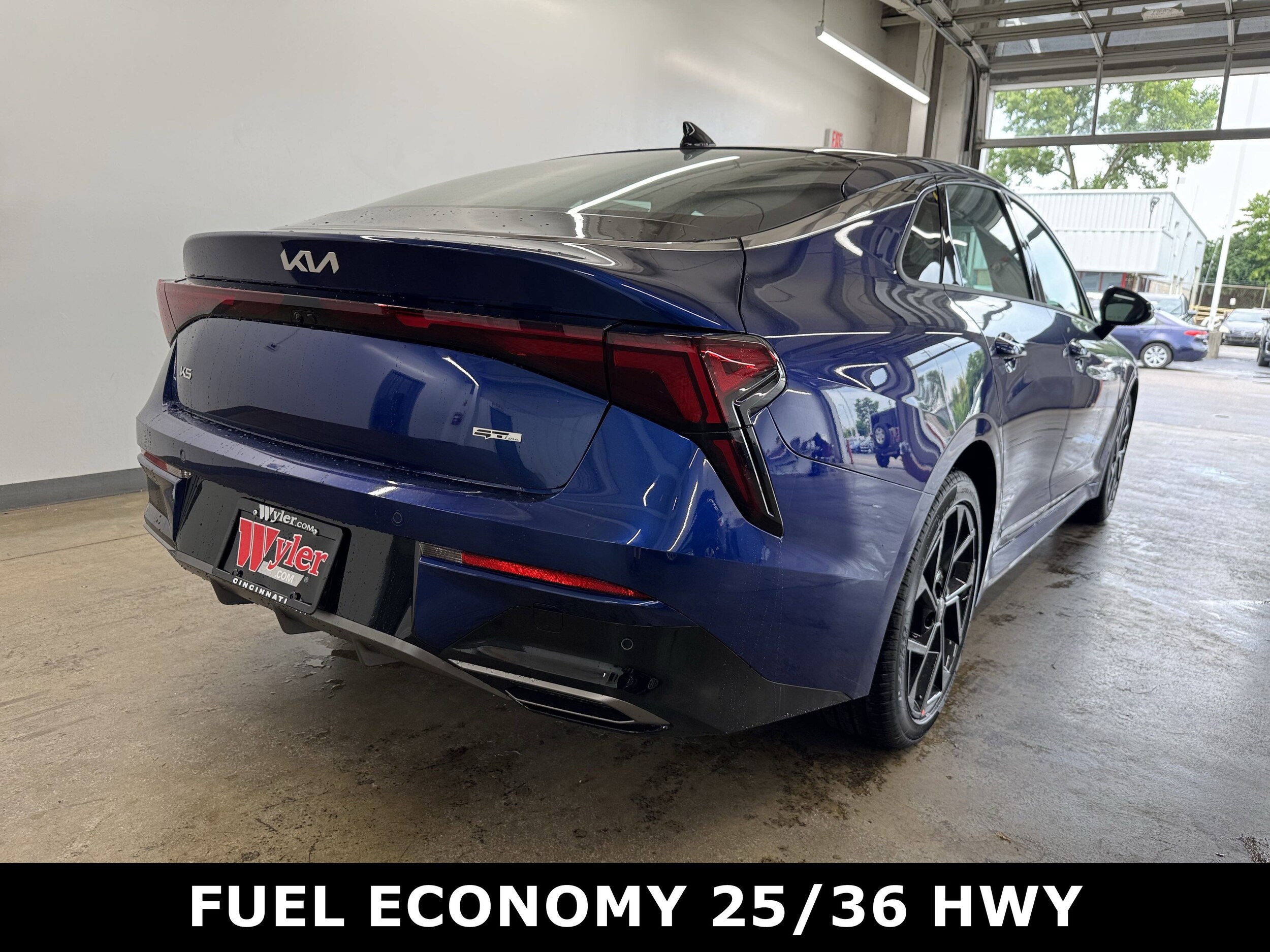 2026 Kia K5 GT-Line photo 3