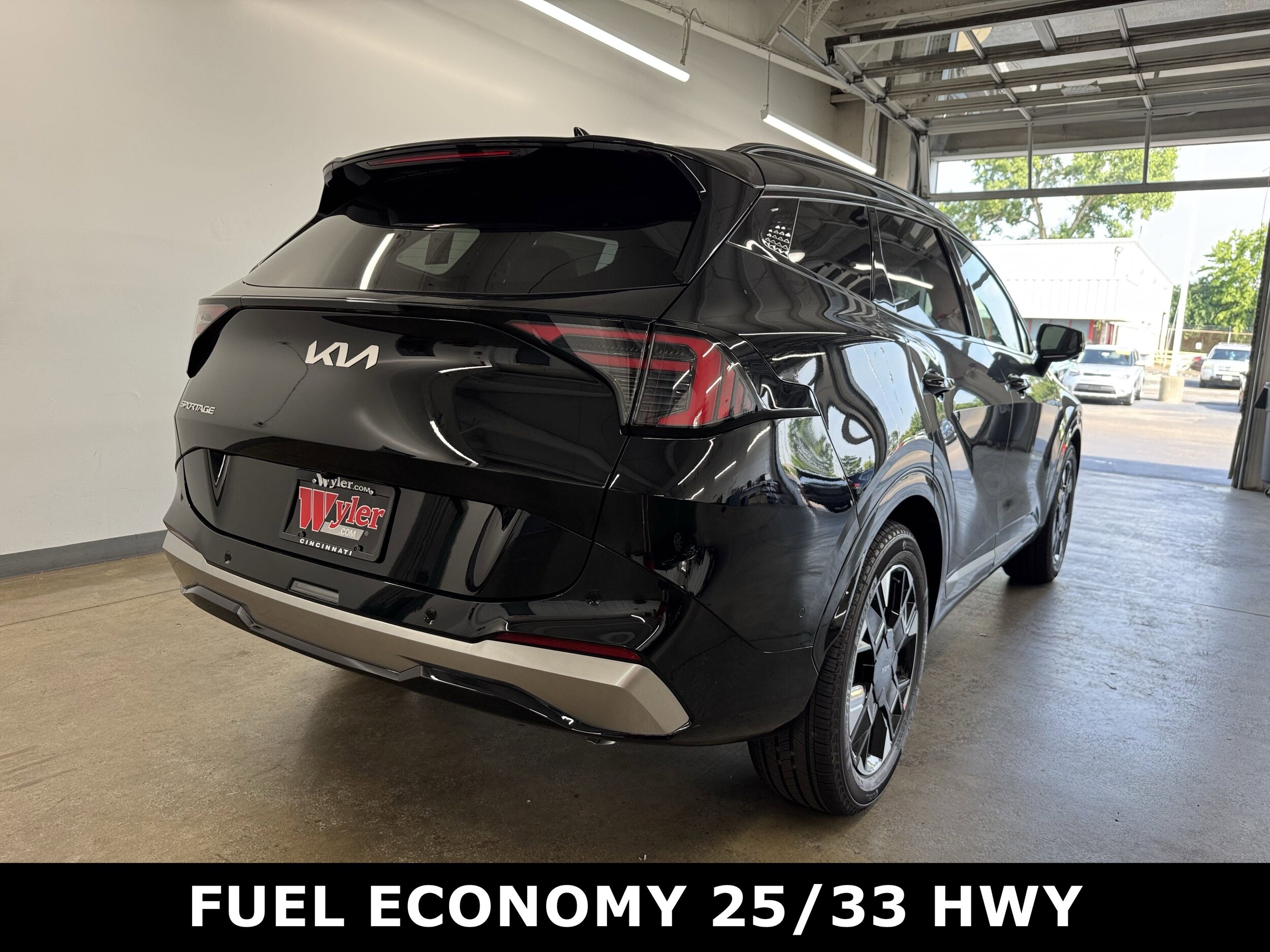 2026 Kia Sportage photo 2