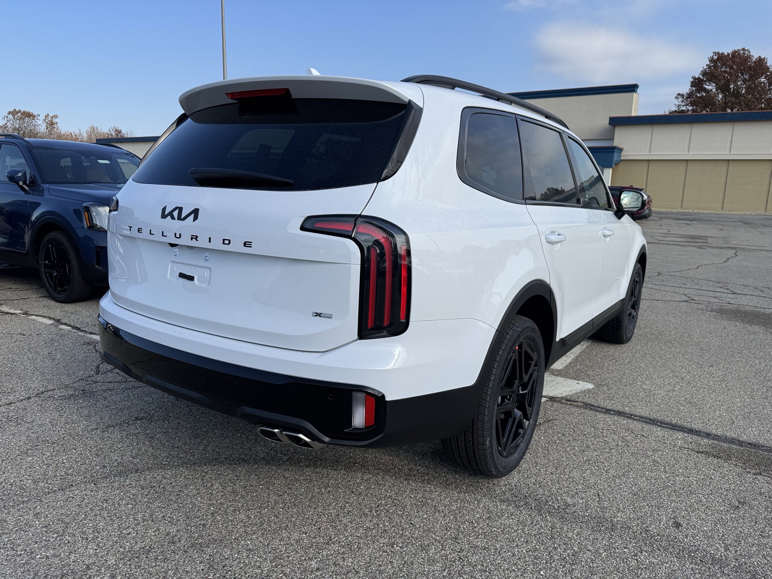 2025 Kia Telluride SX X-Line photo 2