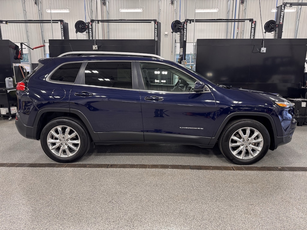 Used 2016 Jeep Cherokee Limited 4x4 SUV