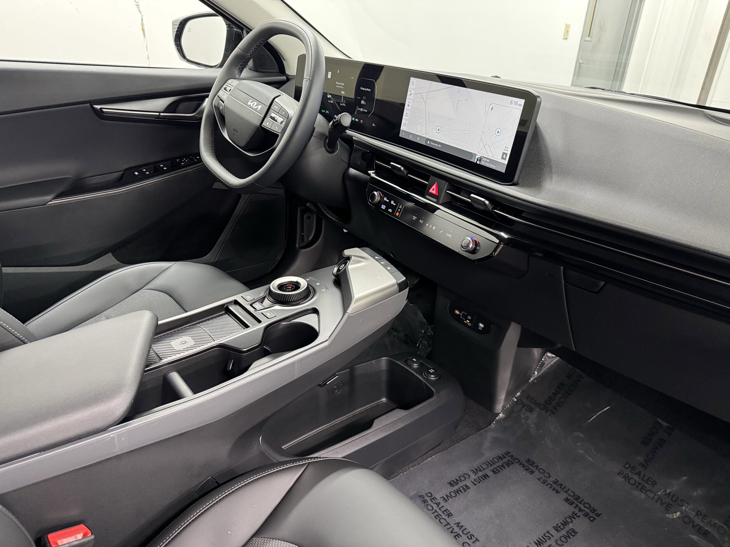 2025 Kia EV6 Light photo 4
