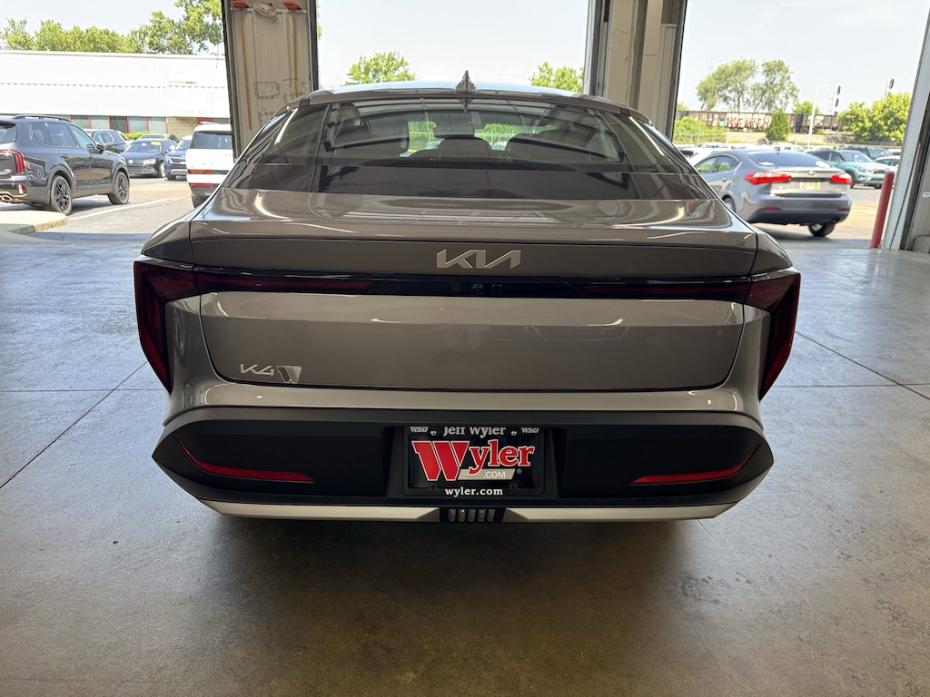 New 2025 Kia K4 EX Sedan