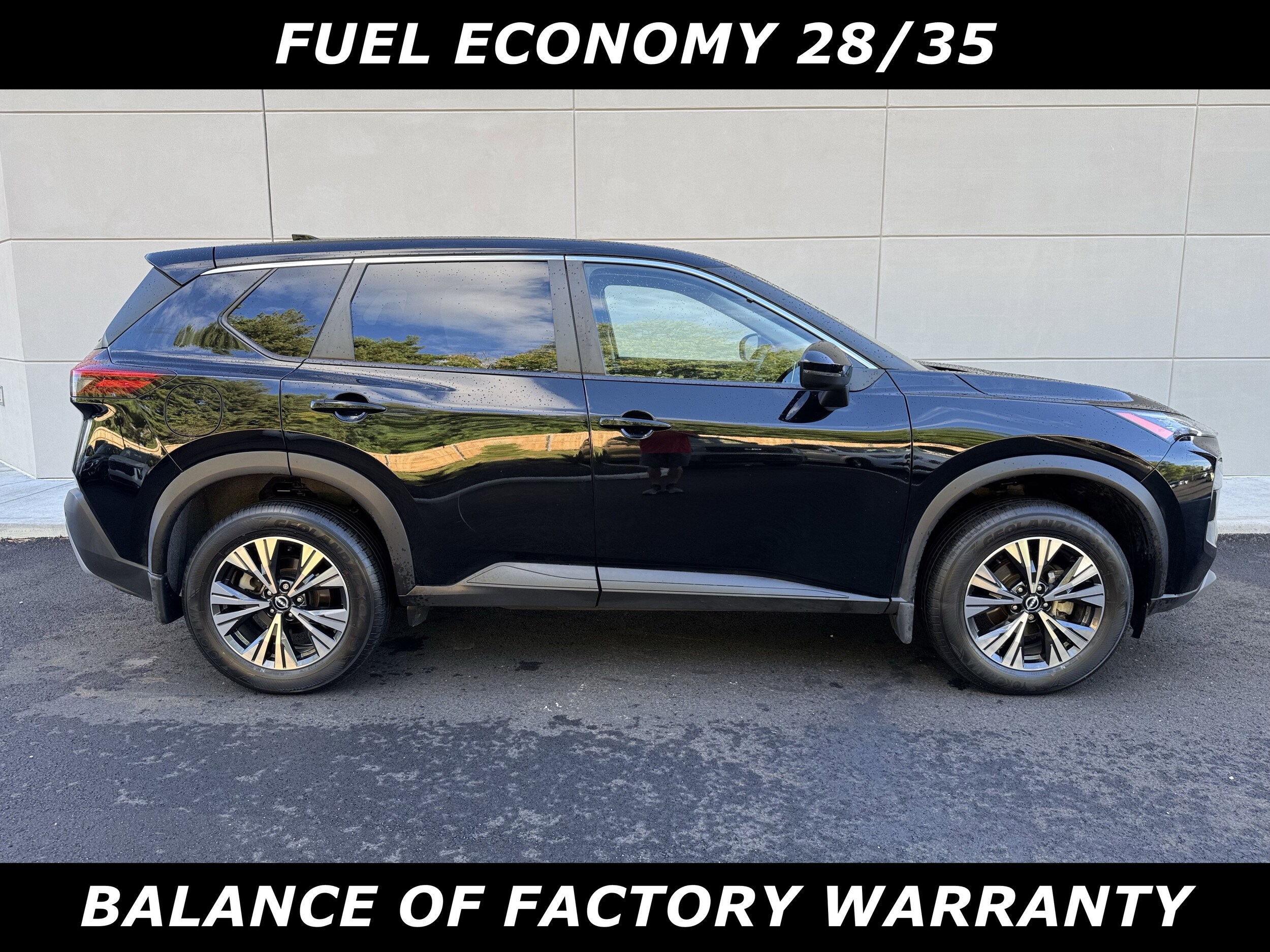2023 Nissan Rogue SV photo 2