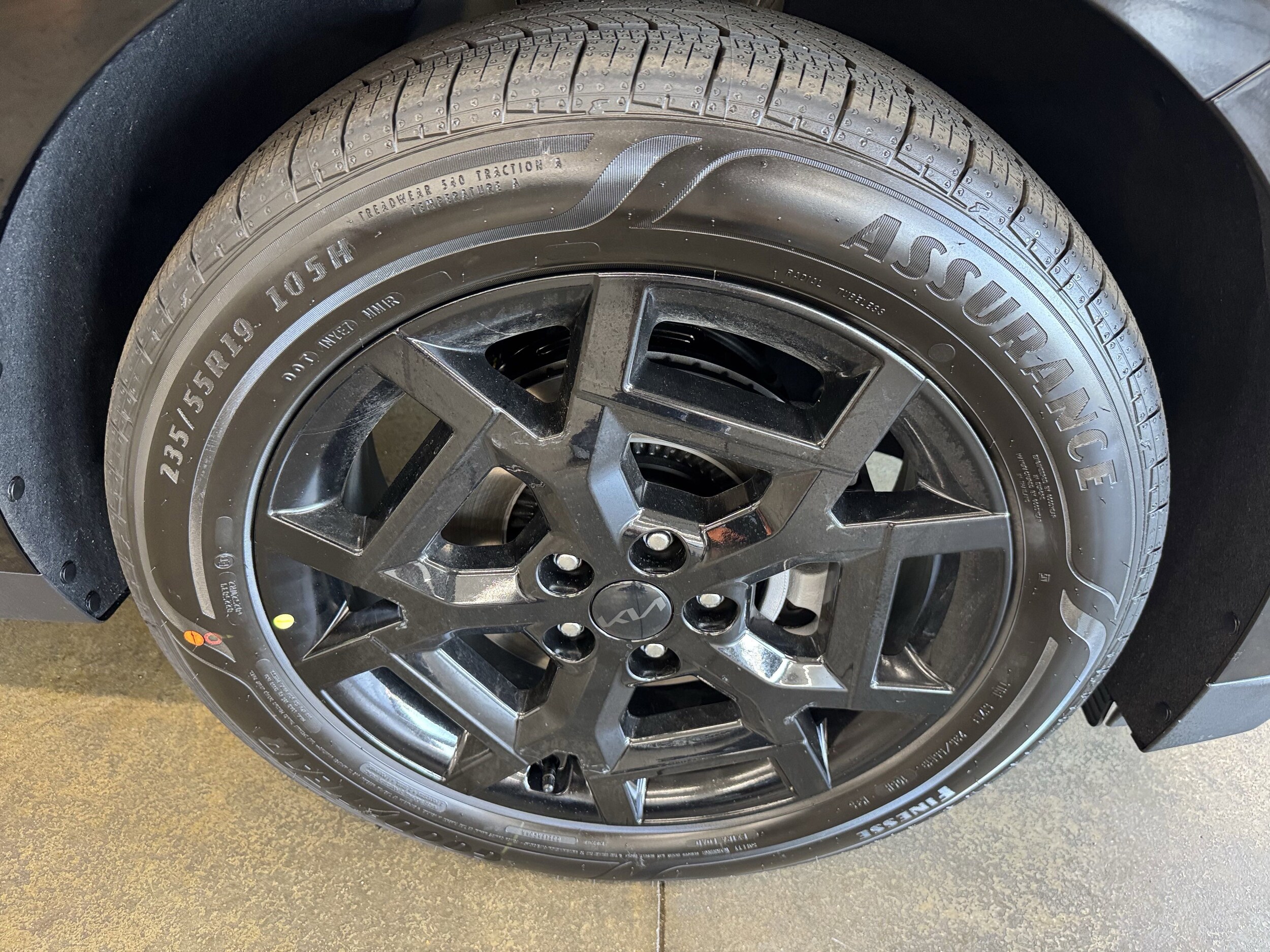 2026 Kia Carnival SX Prestige photo 3