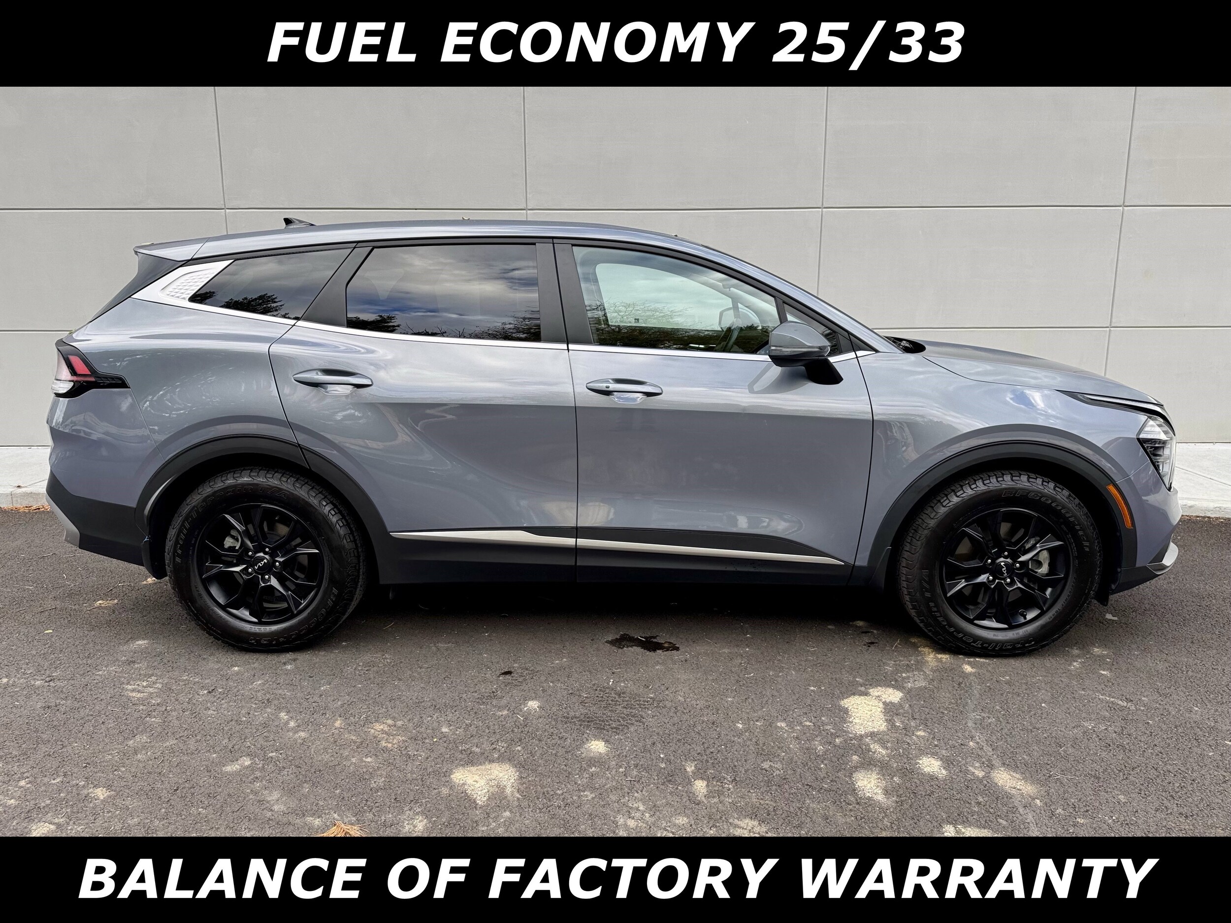 2024 Kia Sportage EX photo 2