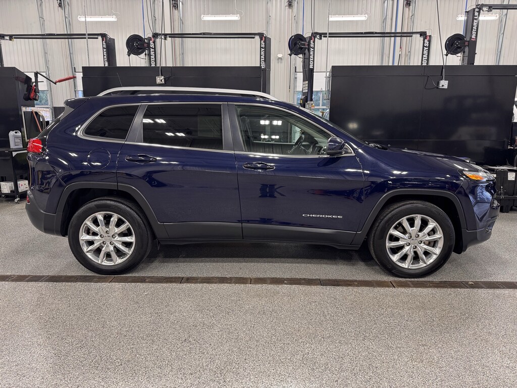 Used 2016 Jeep Cherokee Limited 4x4 SUV