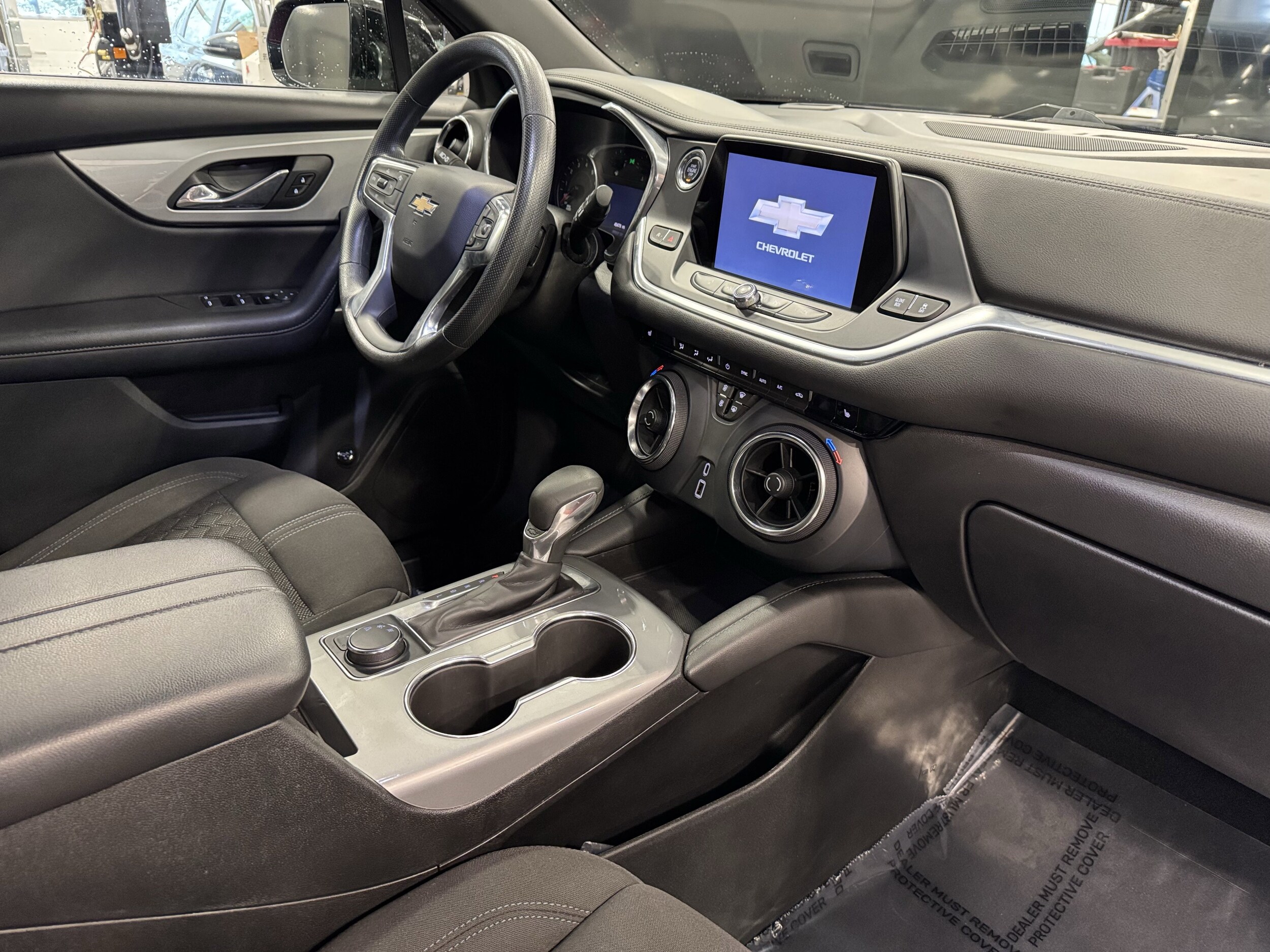 2021 Chevrolet Blazer 2LT photo 2