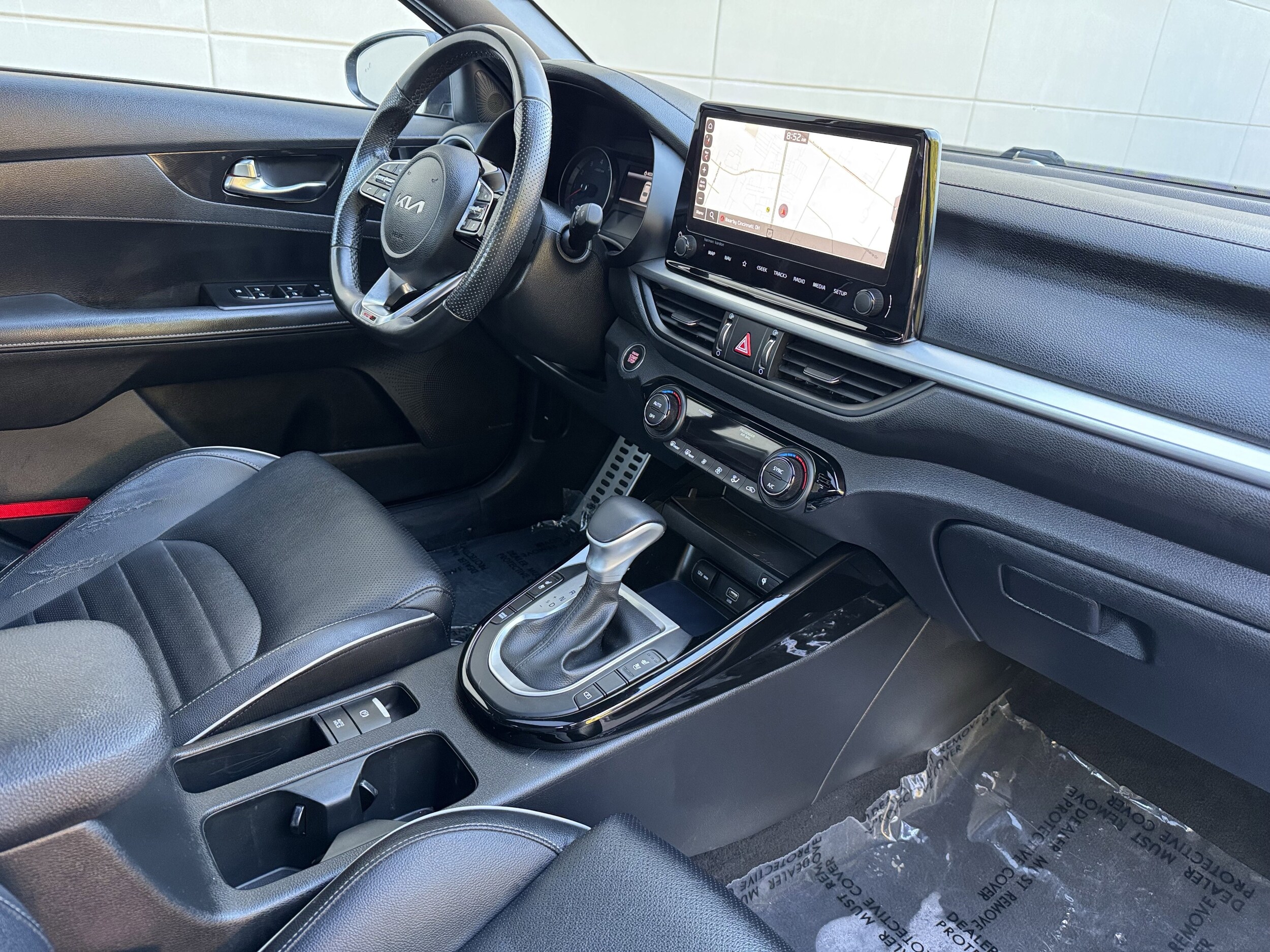 2023 Kia Forte GT-Line photo 4