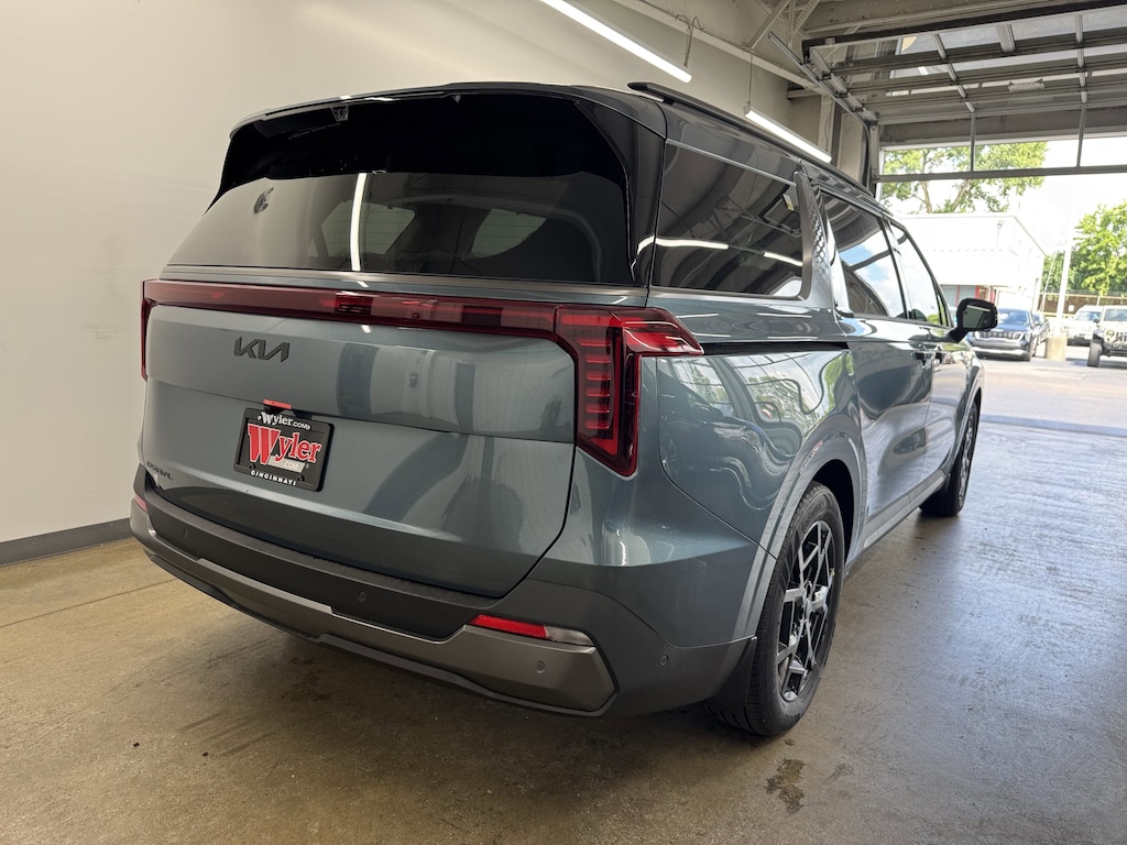 New 2026 Kia Carnival SX Prestige Van Passenger Van