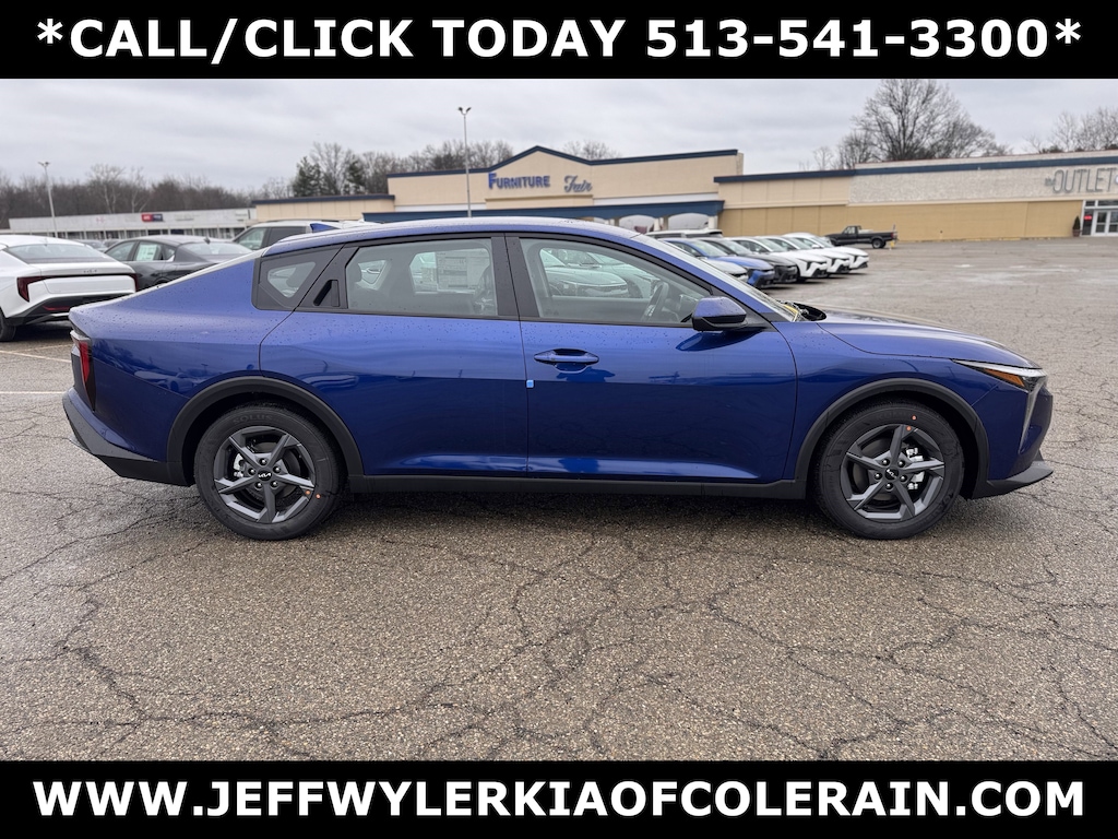 New 2026 Kia K4 LXS Sedan