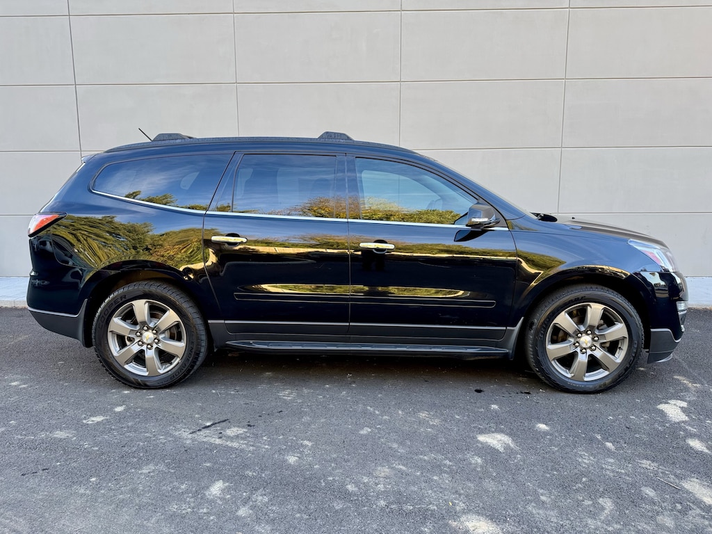 Used 2017 Chevrolet Traverse LT w/2LT SUV