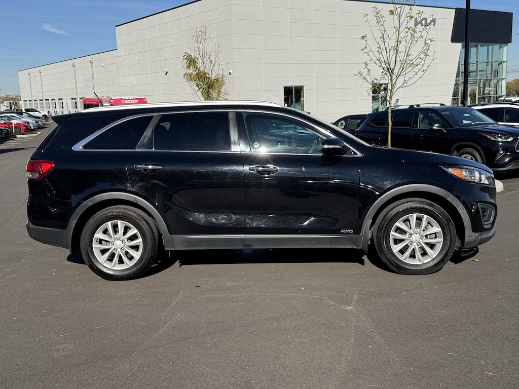 Used 2017 Kia Sorento 2.4L LX SUV