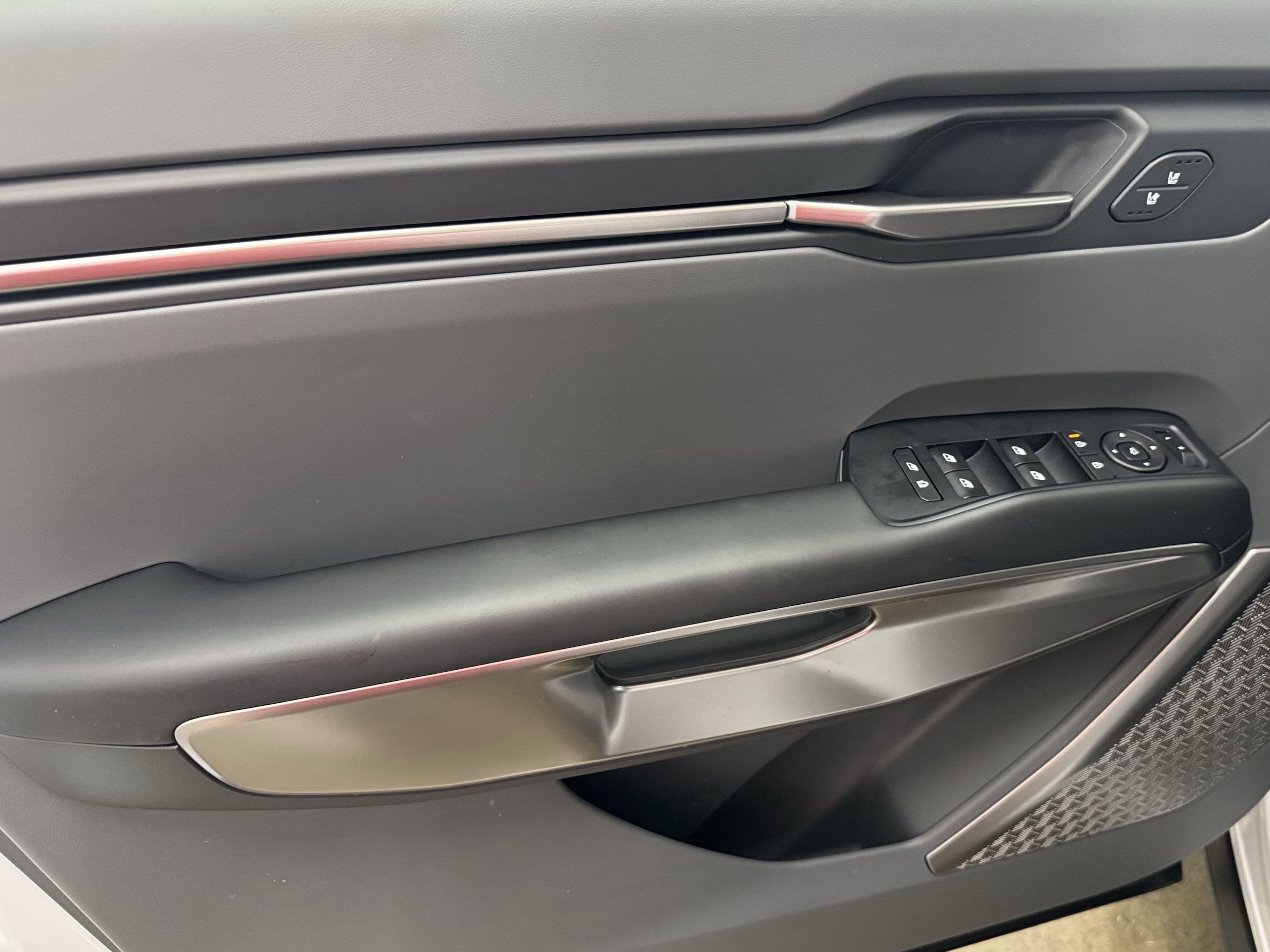 2026 Kia EV9 Light L/R - Photo 21