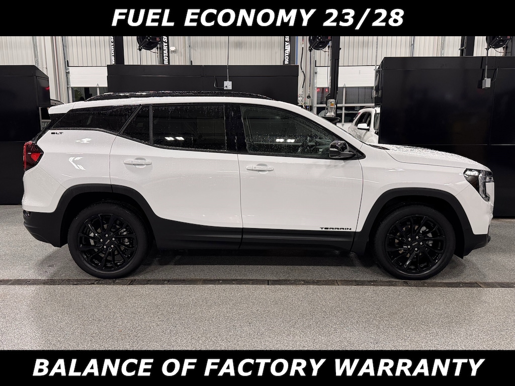 Used 2024 GMC Terrain SLT SUV