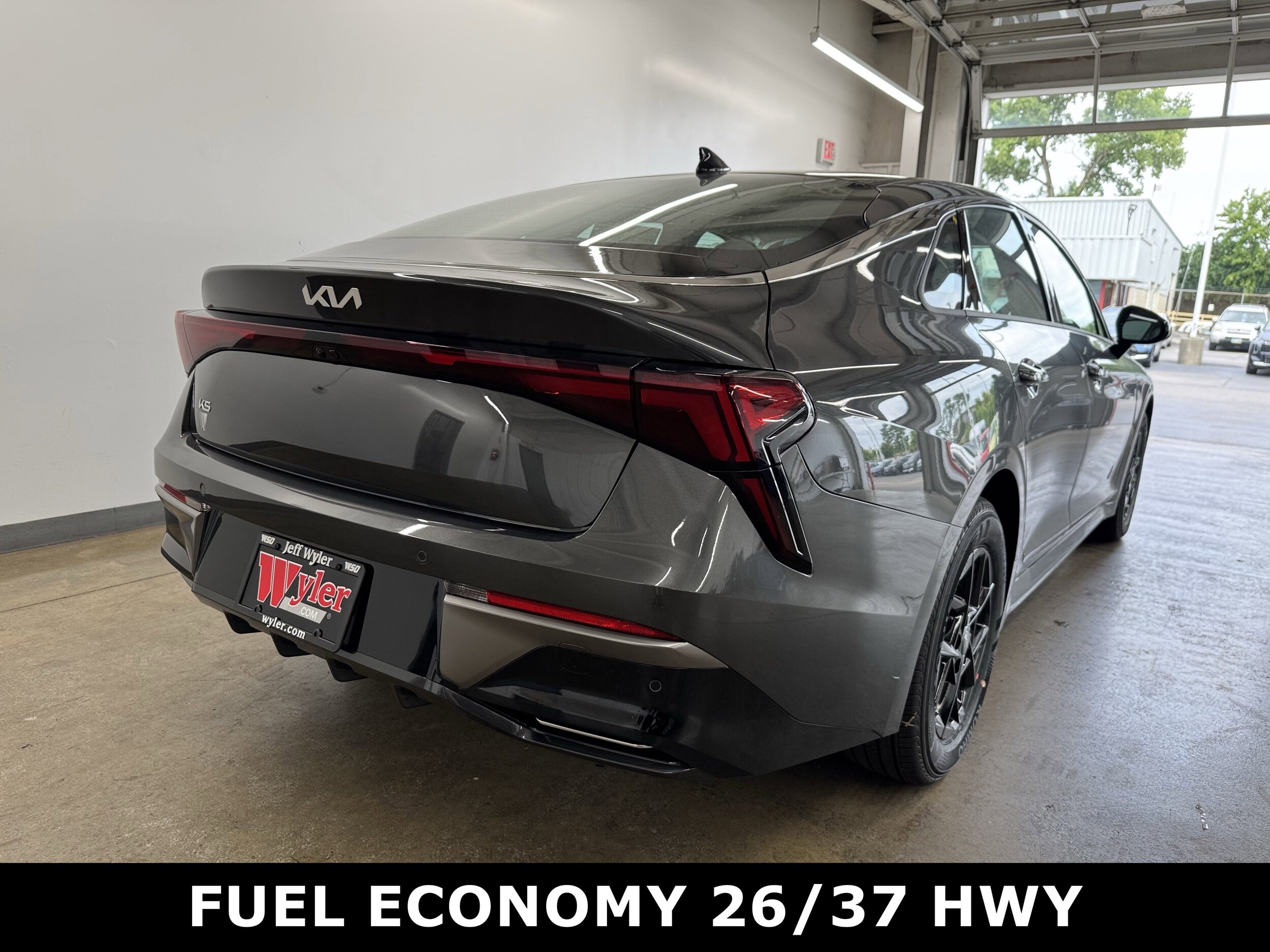 2026 Kia K5 LXS photo 3