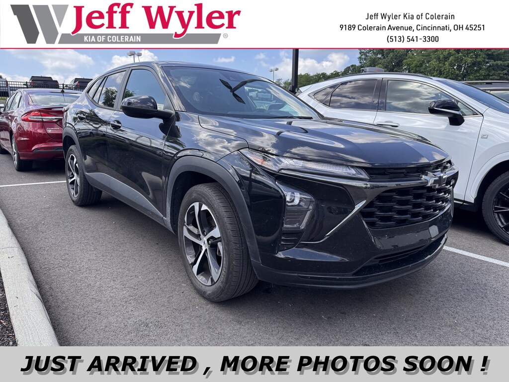 Used 2024 Chevrolet Trax 1RS SUV