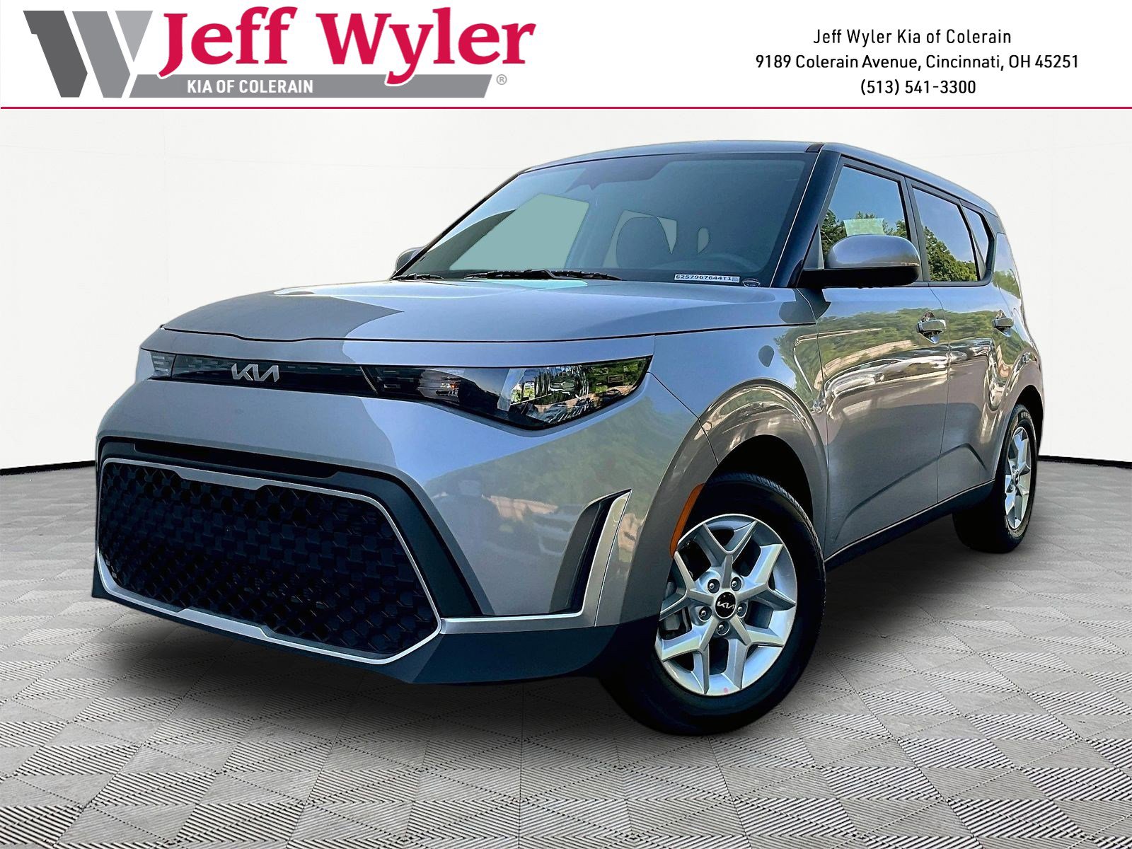 2025 Kia Soul 2.0L LX IVT's photo