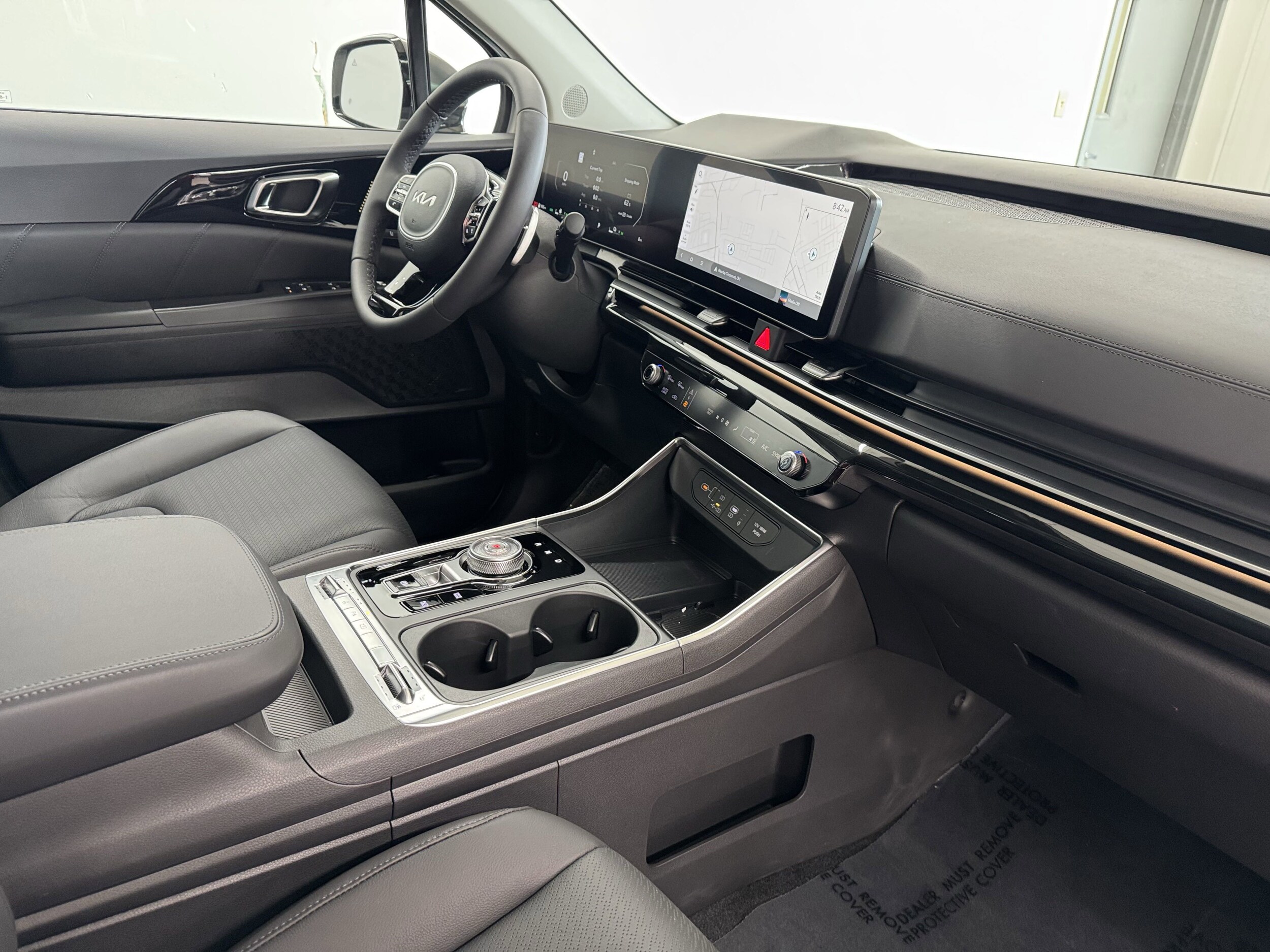 2026 Kia Carnival SX Prestige photo 4