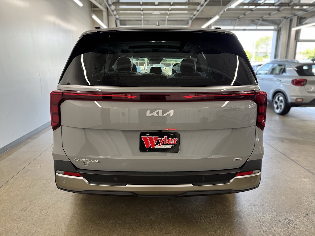 New 2026 Kia Carnival Hybrid SX Van Passenger Van