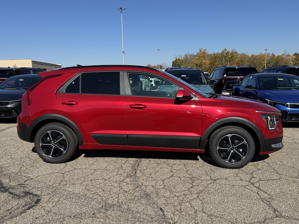 New 2026 Kia Niro LX LX FWD