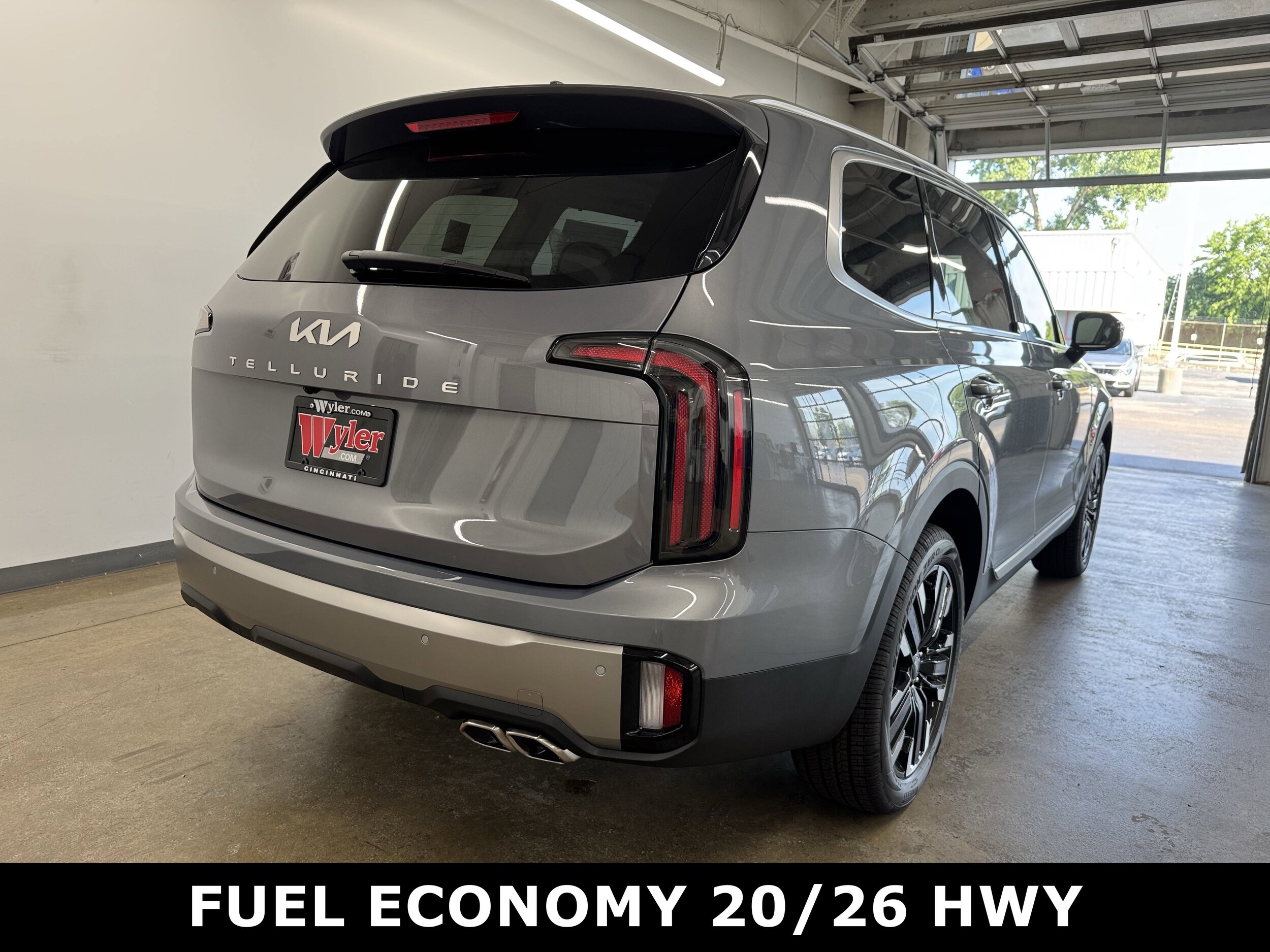 2025 Kia Telluride SX photo 2