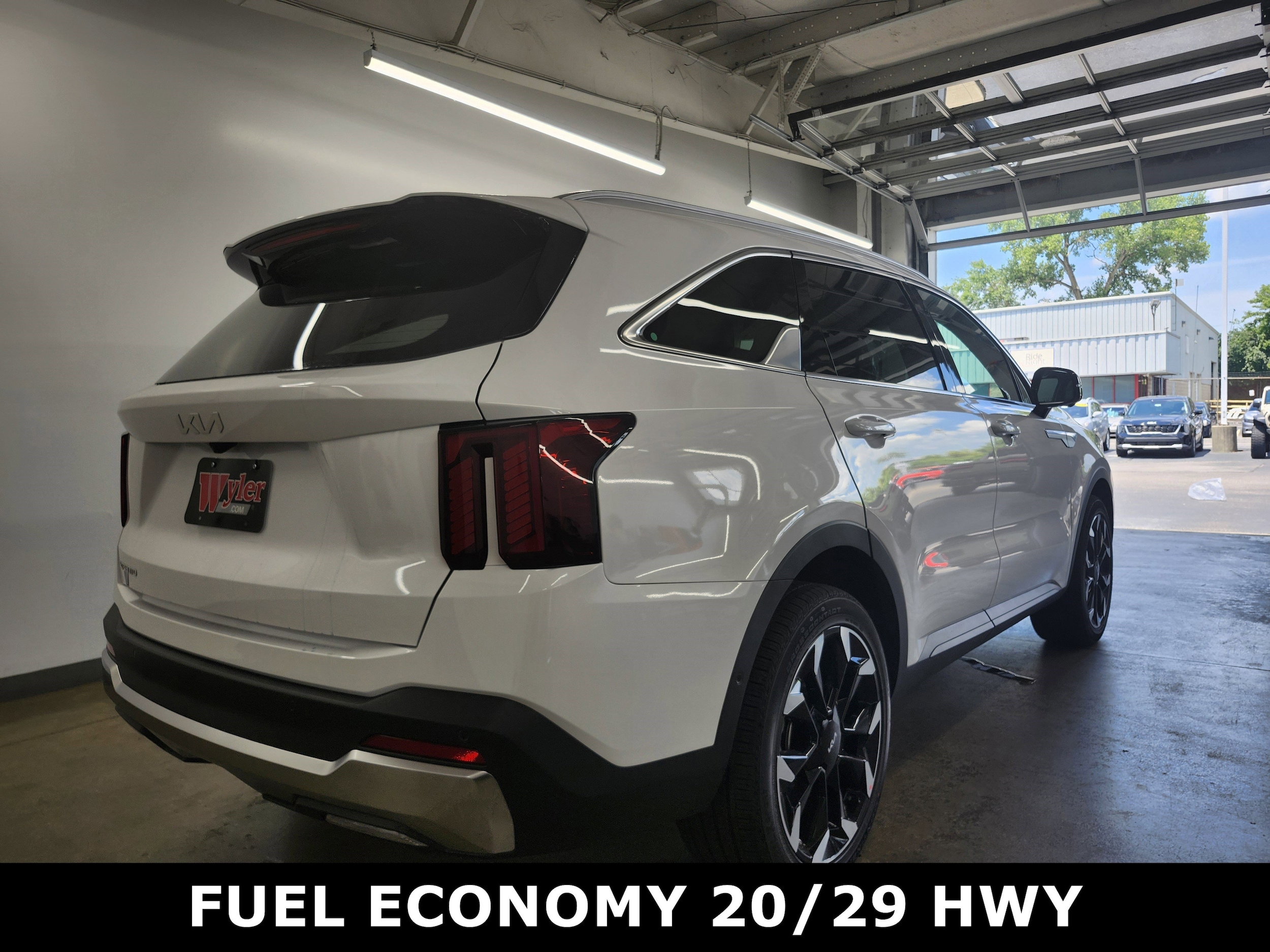 2025 Kia Sorento SX - Photo 3