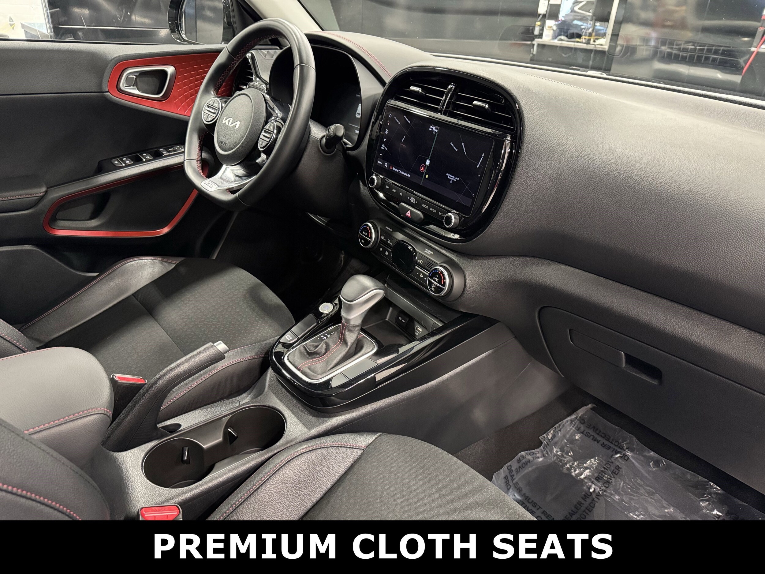 2023 Kia Soul GT-Line photo 2