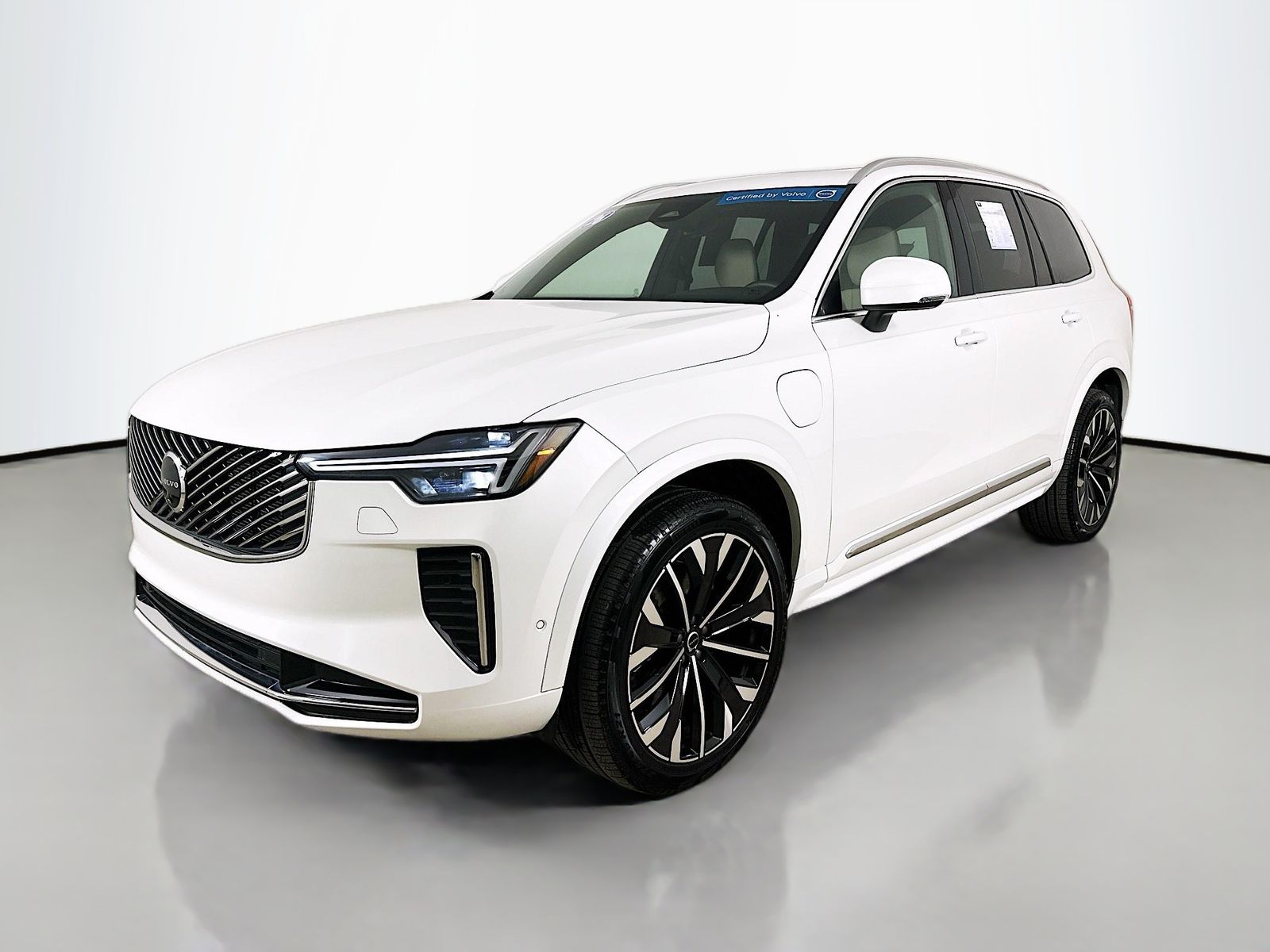 2026 Volvo XC90 Plug-In Hybrid