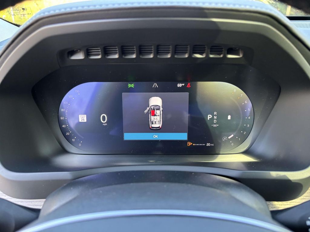 2026 Volvo XC90 Plus - Photo 16