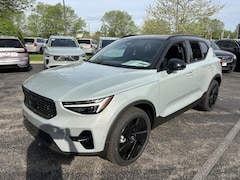 2026 Volvo XC40 B5 Ultra Black Edition AWD SUV