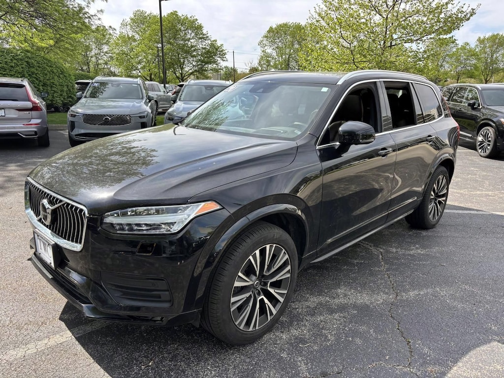 Used 2020 Volvo XC90 T6 Momentum SUV