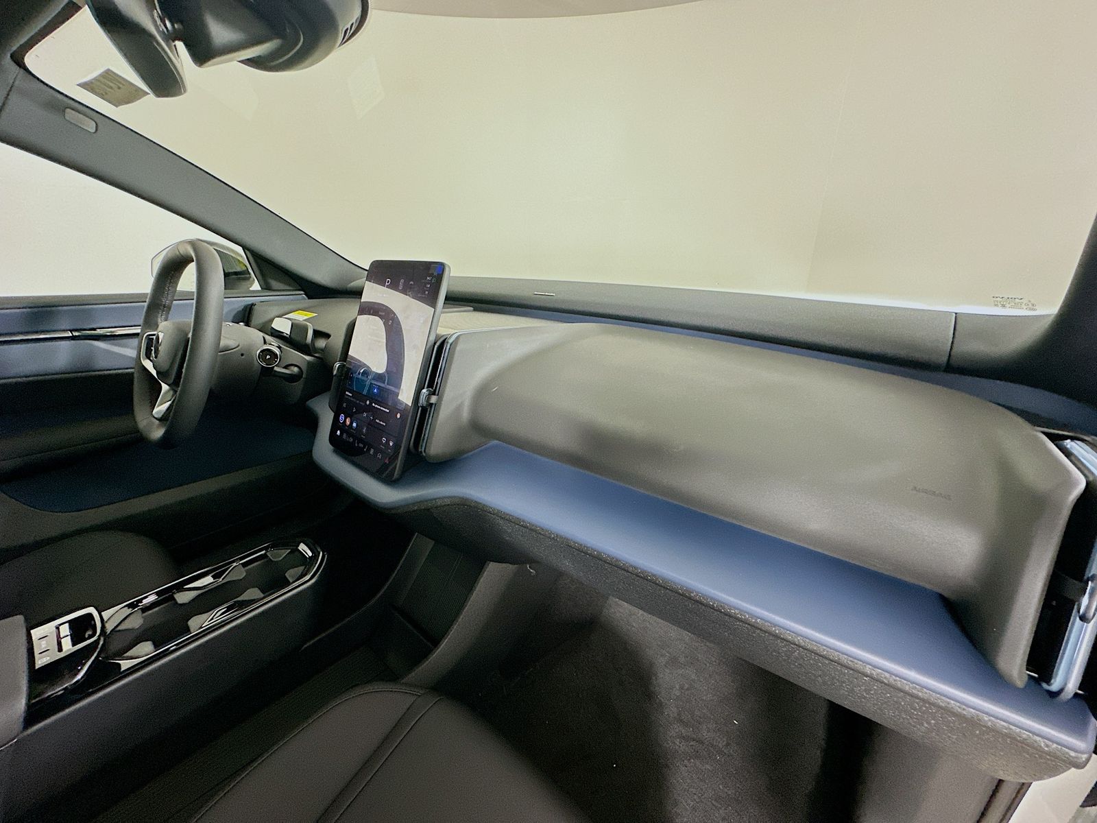 2026 Volvo EX30 Plus - Photo 45