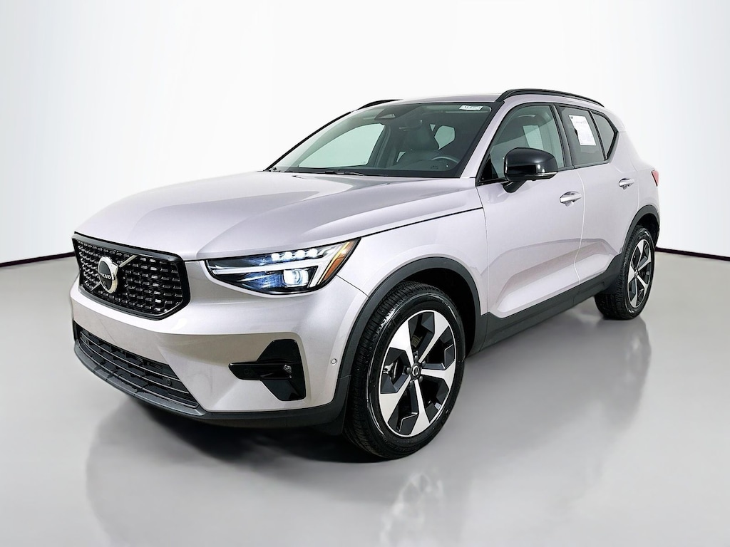 Certified 2026 Volvo XC40 B5 Plus SUV