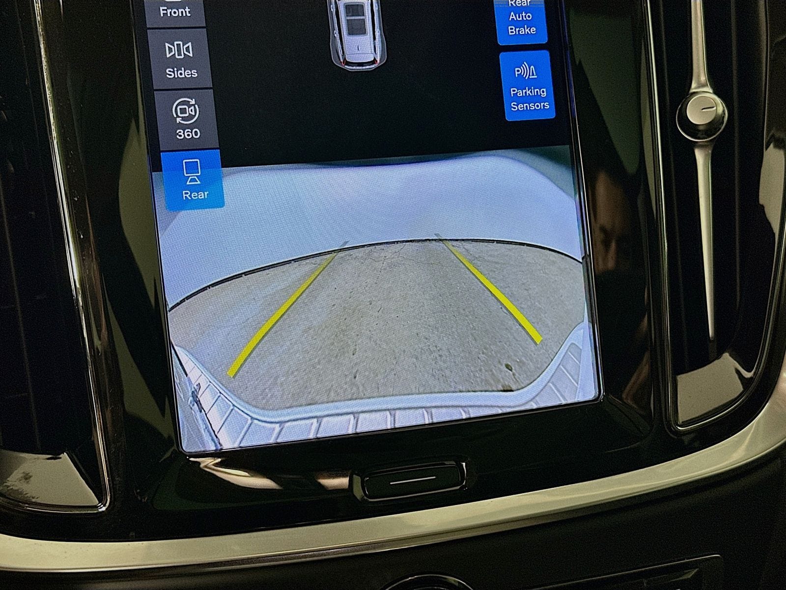 2023 Volvo V60 Cross Country Ultimate - Photo 25