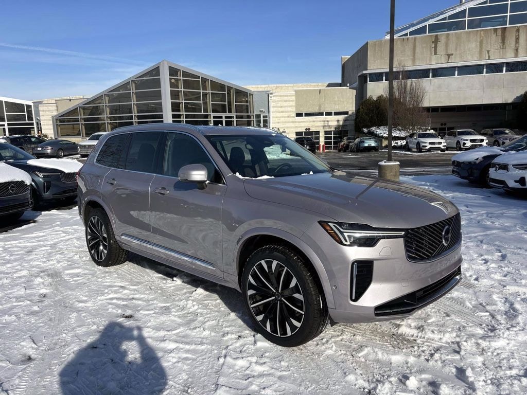 New 2026 Volvo XC90 B5 Plus SUV