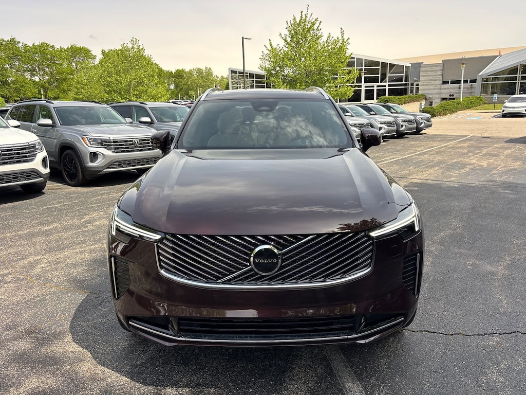 New 2026 Volvo XC90 B5 Core SUV