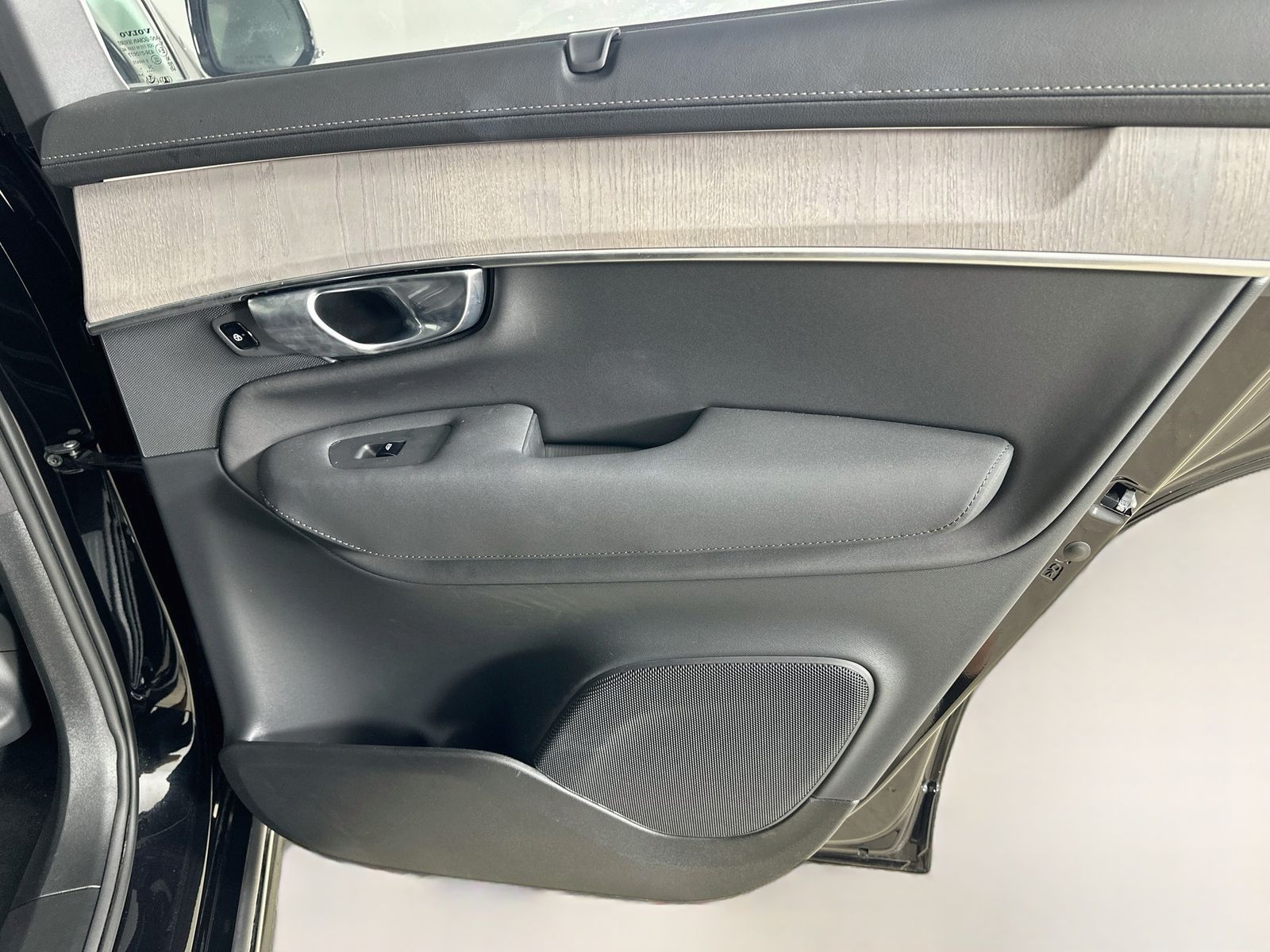 2026 Volvo XC90 Ultra - Photo 40
