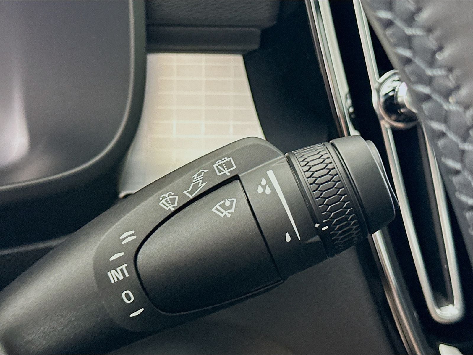 2026 Volvo XC40 Ultra Black Edition - Photo 21