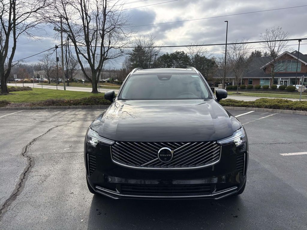 2026 Volvo XC90 Plus