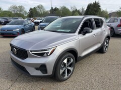 2026 Volvo XC40 B5 Core AWD SUV