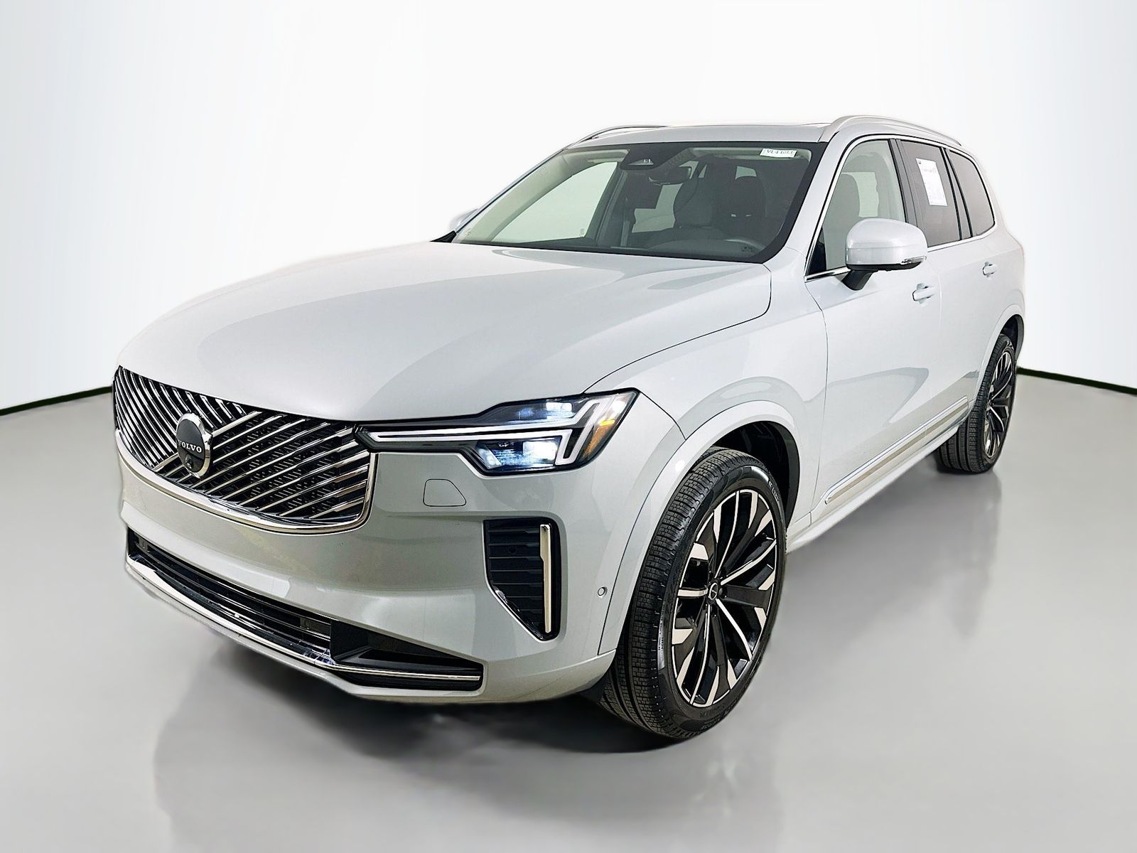 2026 Volvo XC90 B6 Plus Bright 7-Seater 4WD's photo