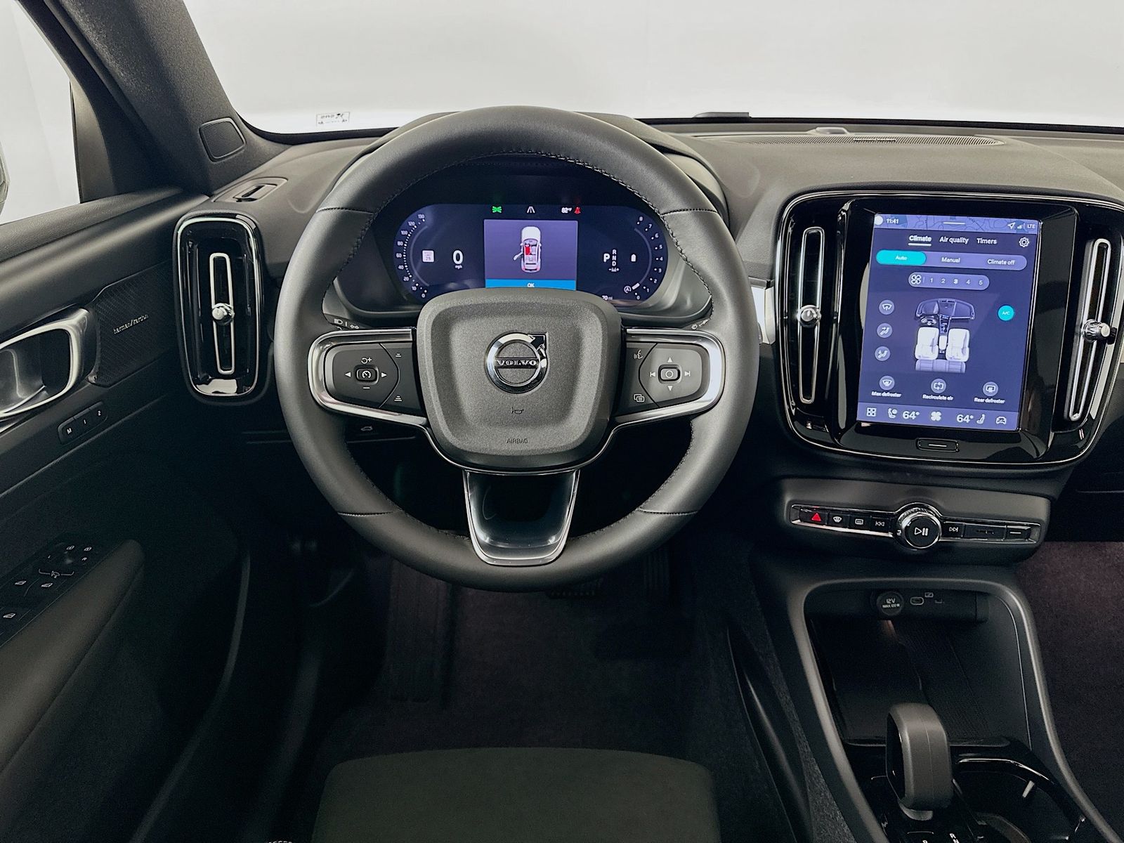 2026 Volvo XC40 Ultra Black Edition - Photo 15