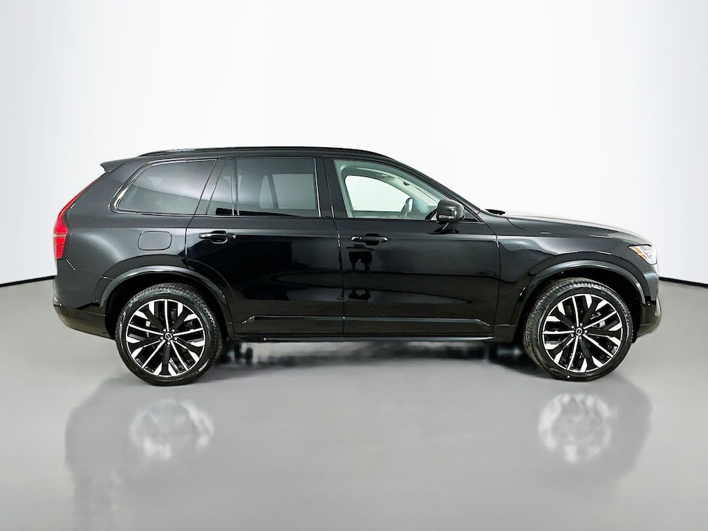 New 2026 Volvo XC90 plug-in hybrid T8 Ultra Dark Theme 6-Seater SUV