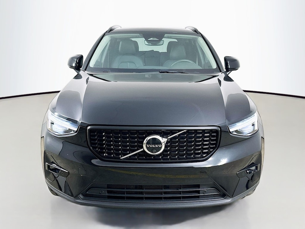 Certified 2026 Volvo XC40 B5 Plus SUV