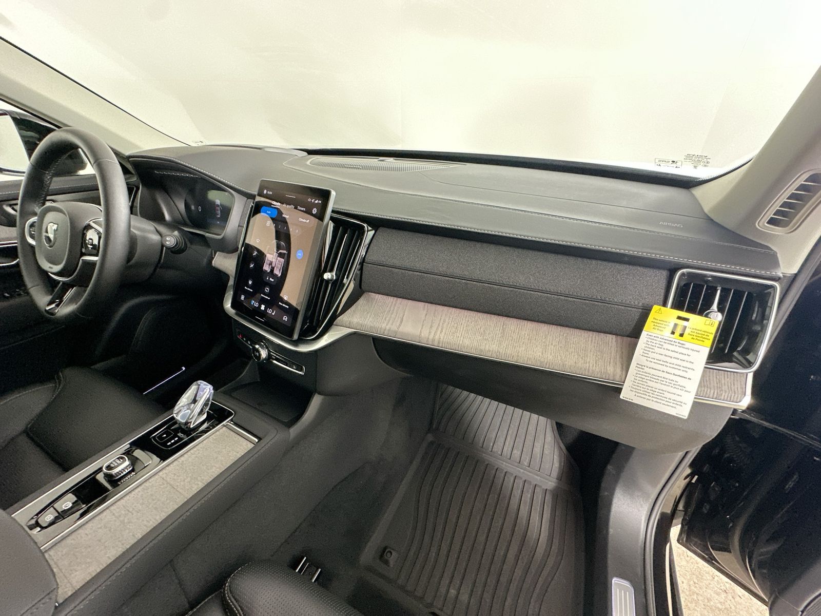 2026 Volvo XC90 Ultra - Photo 45