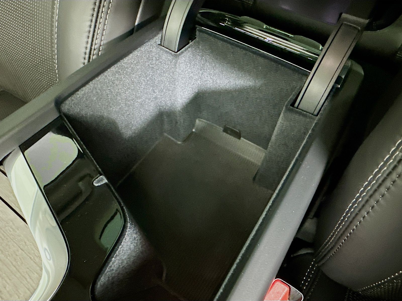 2023 Volvo V60 Cross Country Ultimate - Photo 28
