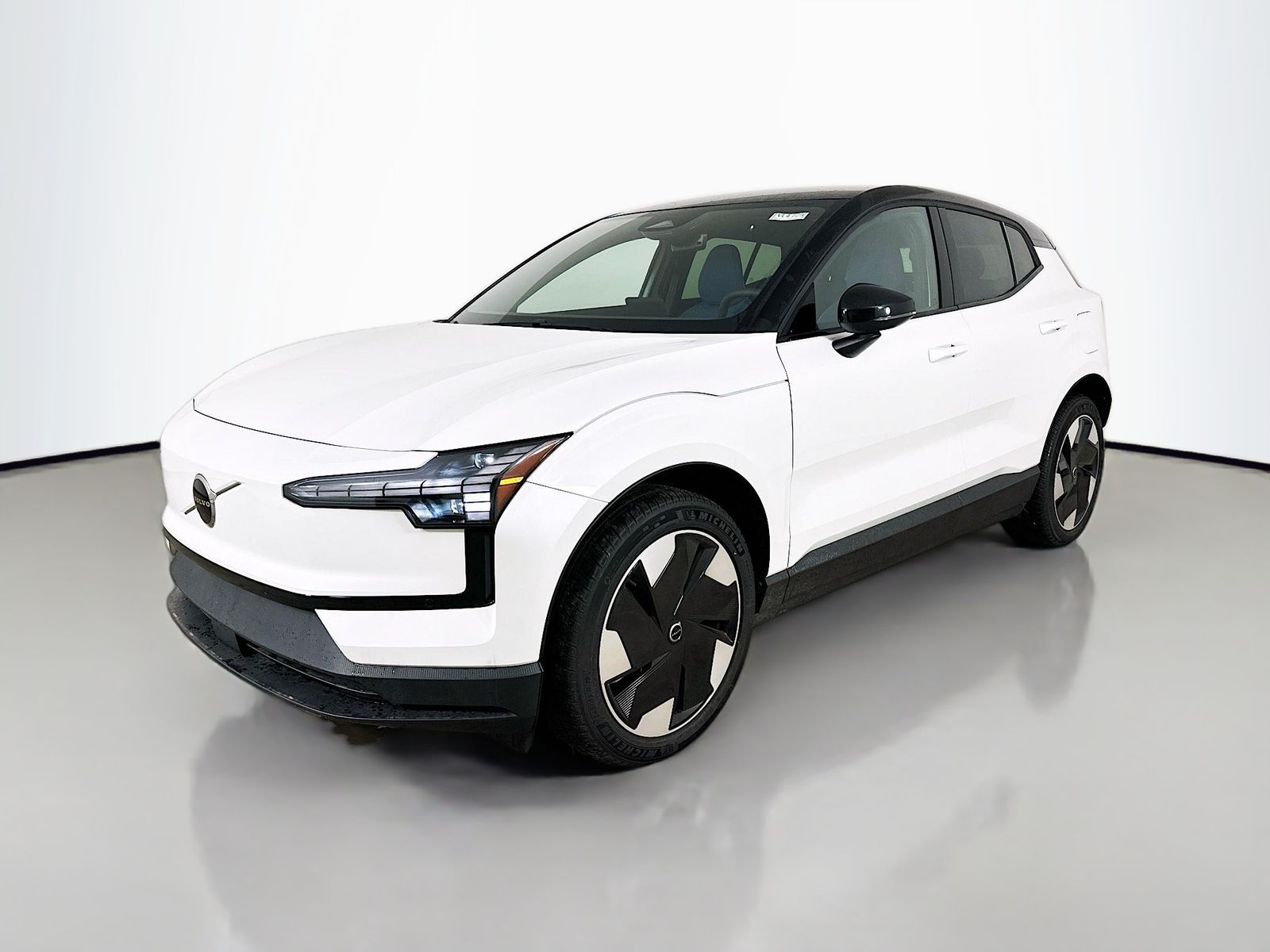 2026 Volvo EX30 Twin Motor Performance Plus's photo