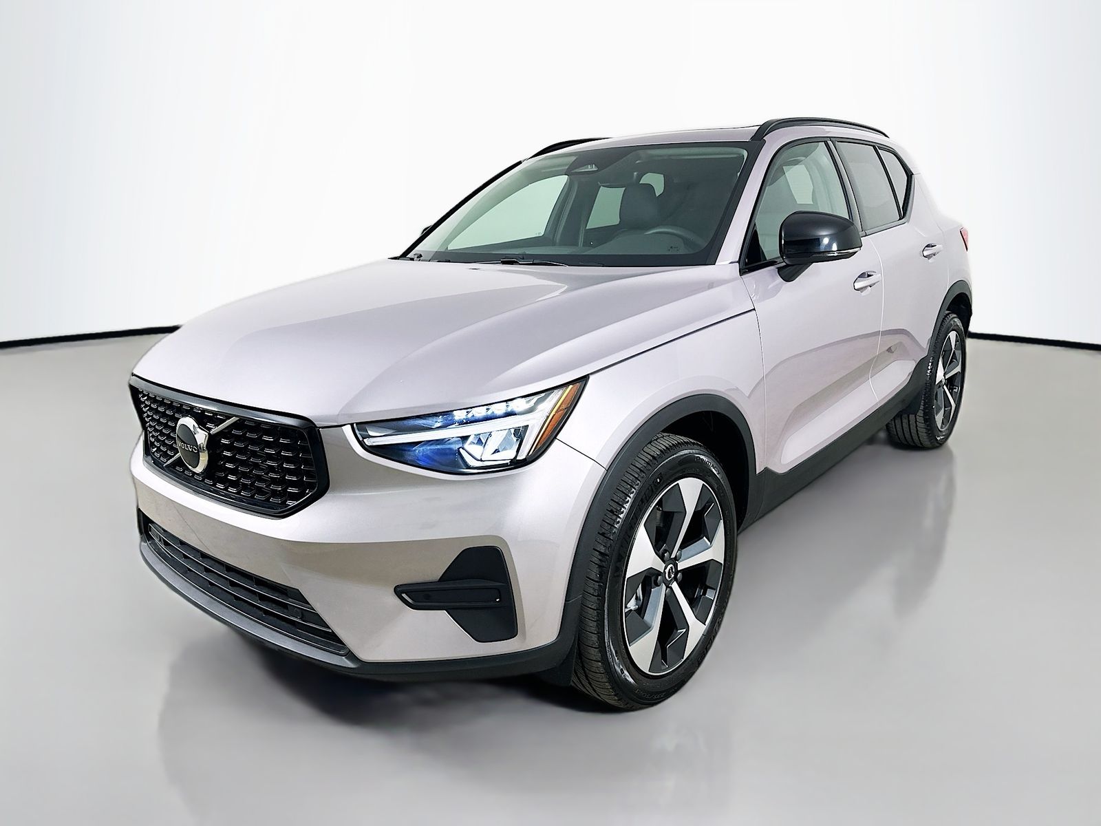 2026 Volvo XC40