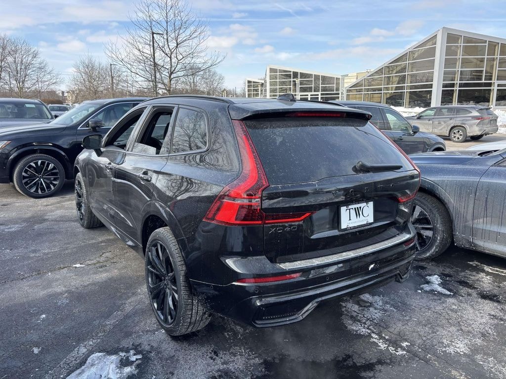 New 2026 Volvo XC60 B5 Ultra Black Edition SUV